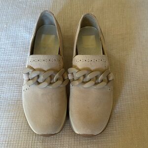Dolce Vita Chain loafer beige sz 6